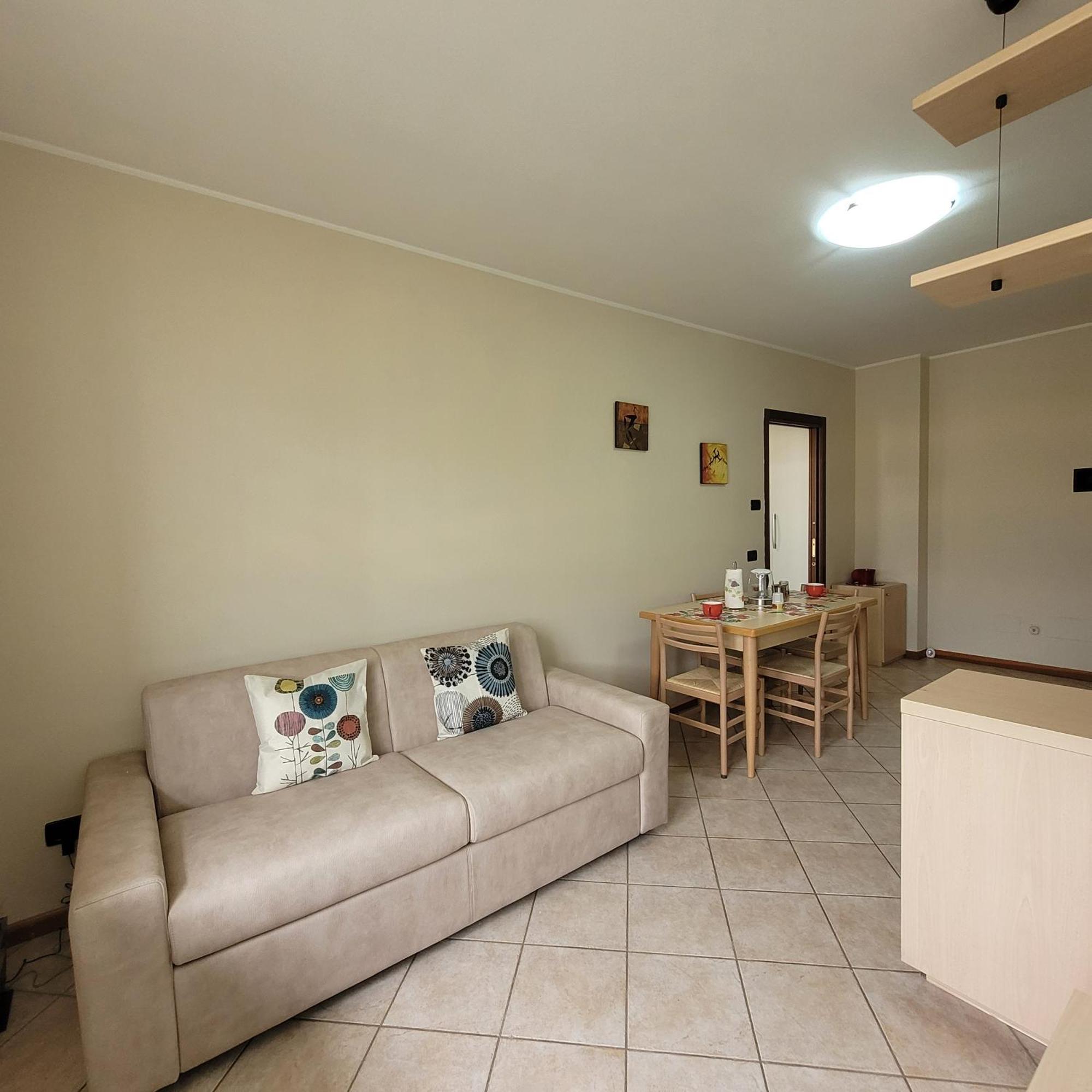 Confylake Home Pisogne Exteriör bild